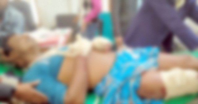পিকআপের সঙ্গে বাসের সংঘর্ষ, ২০ পুলিশ আহত