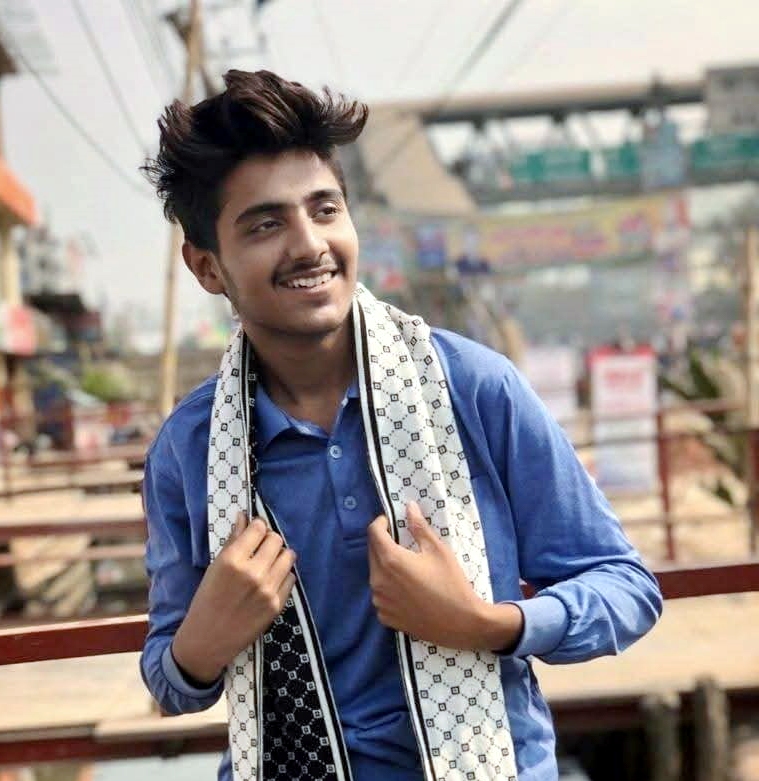 বরিশালে সড়ক দুঘর্টনায় কলেজ ছাত্র নিহত