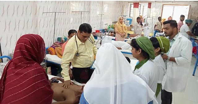আতঙ্ক ছড়াচ্ছে ডেঙ্গু, হাসপাতালে মশারি ব্যবহার ঢিলেঢালা