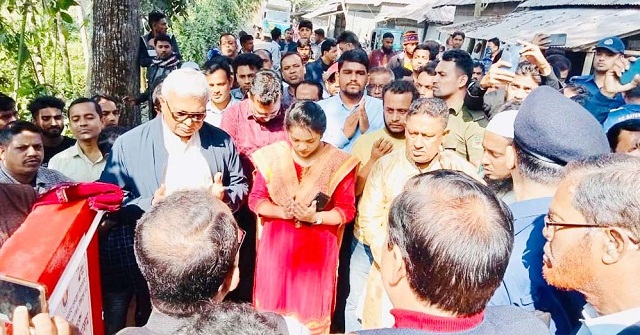 গ্রীষ্মের তাপদাহে পিরোজপুরে কৃষকের বোরো ধান পুড়ে খোসা