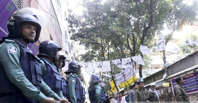  বরিশালে দূর্গা পূজা মন্দির পরিদর্শনে ভারতীয় এসিস্ট্যান্ট হাই কমিশনার