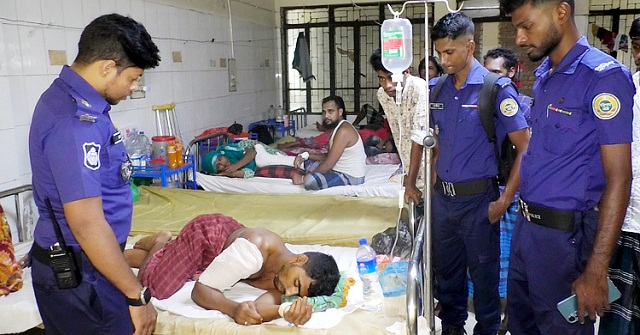 মেঘনায় মাছ ধরার ট্রলারে ডাকাতি, গুলিবিদ্ধ ২ জেলে