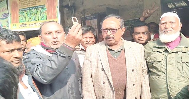 ভোটে জিতেই কার্যক্রম নিষিদ্ধ আ. লীগের অফিস খুলে দিলেন বিএনপি নেতা