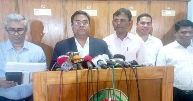 আমি মদ খাই না ইয়াবাও খাই না, আদালতে মডেল মৌ