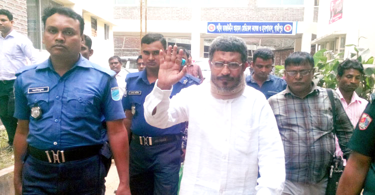 বাবরের মুক্তিতে বাধা নেই