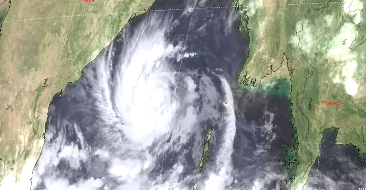 সাগরে ঘূর্ণিঝড় ‘অর্ণব’, সমুদ্রবন্দরে ২ নম্বর সতর্ক সংকেত
