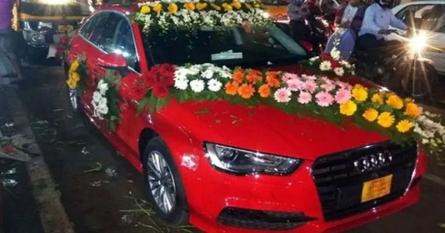 যৌতুকে পাওয়া গাড়ি দিয়ে পরিবারের ৫ সদস্যকে চাপা