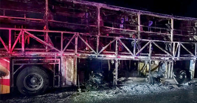 ভারতে বাসে আগুন: নিহত বেড়ে ১৯