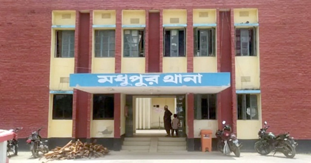 টয়লেটের গর্তে পড়া ছাগল উদ্ধারে গিয়ে ৪ জন নিহত
