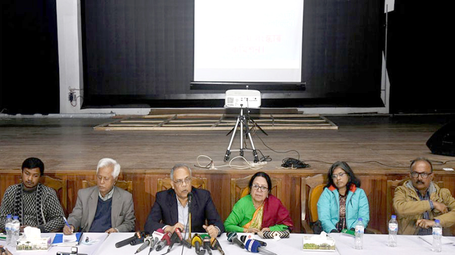 ‘মিডিয়ায় সংবাদ প্রকাশের ক্ষেত্রে সরকার ও রাজনৈতিক দলের প্রভাব রয়েছে’