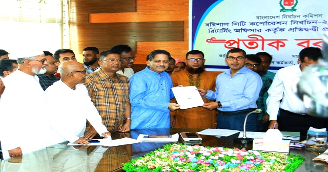 বরিশাল সিটি নির্বাচন: প্রতীক পেয়ে প্রচারণায় প্রার্থীরা