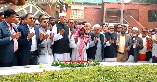 বঙ্গবন্ধুর মাজার জিয়ারত করলেন শাহজাহান ওমর