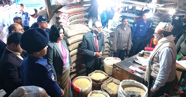 সরকারকে বিব্রতকর অবস্থায় ফেলতে চালের দাম বাড়ানো হয়েছে