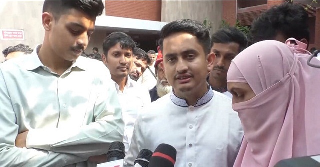 শহীদ পরিবারের বাবা-মা ভাই বোনকে আমরা কীভাবে সান্ত্বনা দেব