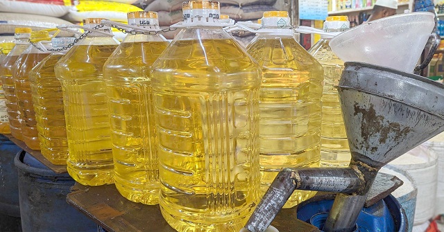 ব্রাজিল-আর্জেন্টিনা থেকে এলো ৫২ হাজার টন সয়াবিন তেল