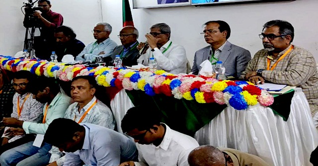 বাংলাদেশের অস্তিত্বের সংকট চলছে : মির্জা ফখরুল