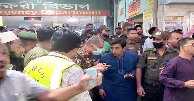 আহতদের ধরনে মনে হচ্ছে বড় দুর্ঘটনা: ঢামেক পরিচালক