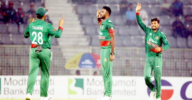 তাসকিন-এবাদতে দিশেহারা আয়ারল্যান্ড
