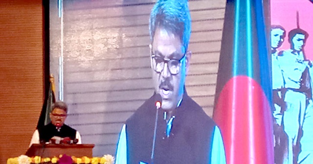 করোনাকালীন দেনা শোধ করতে কিডনি বিক্রি করবেন নবীন