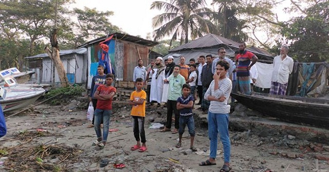 ভোলা-বরিশাল রুটের গণপরিবহন ৩ দিন ধরে বন্ধ, দুর্ভোগে যাত্রীরা