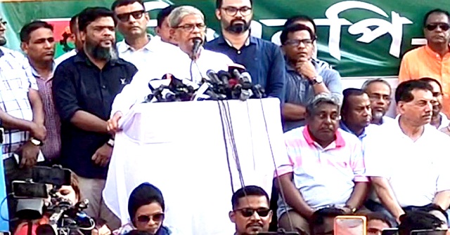 খালেদা জিয়া অসুস্থ, অবিলম্বে মুক্তি দিতে হবে: মির্জা ফখরুল