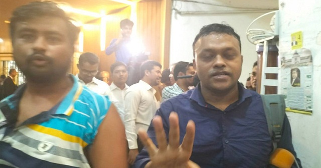 সুপ্রিম কোর্টে সাংবাদিকদের ওপর পুলিশের বেপরোয়া হামলা