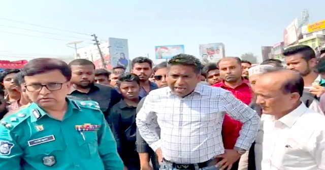 বরিশালে বাস টার্মিনালে শৃঙ্খলা ফেরানোর উদ্যোগ