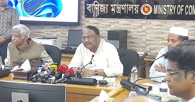 ঈদের পর আরও বাড়তে পারে চিনির দাম: বাণিজ্যমন্ত্রী 