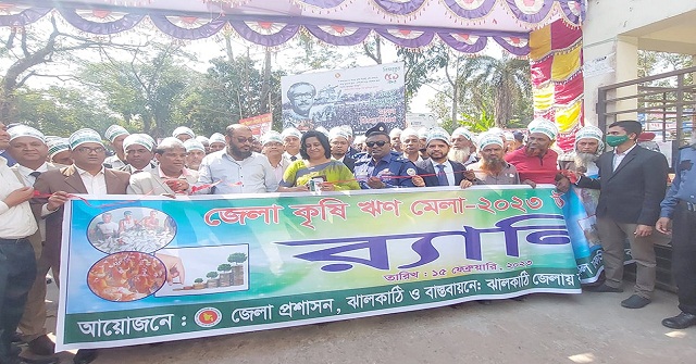 টি-টোয়েন্টির ইতিহাসে প্রথম ডাবল সেঞ্চুরি