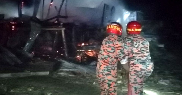 মনপুরা-চরফ্যাশনে আগুন লেগে পুড়ল ৫ প্রতিষ্ঠান 