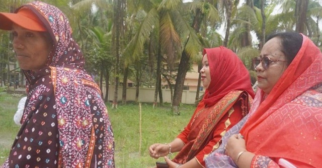 সেই রাহেলার রিকশার যাত্রী হলেন বিসিসি প্রশাসক ও ইউএনও