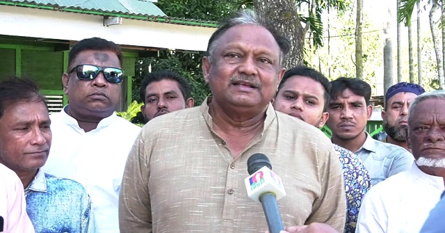 নতুন পেঁয়াজ না ওঠা পর্যন্ত একমাস কষ্ট করতে হবে: বাণিজ্যমন্ত্রী