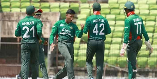 ‘ফাইনালে’ দক্ষিণ আফ্রিকাকে হারিয়ে ট্রফি জিতলো বাংলাদেশ