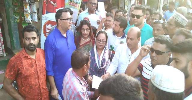  ফুলের মালা গলায় নিয়ে দায়িত্ব বুঝে নিলেন কাঞ্চন-নিপুণ