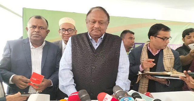 লুঙ্গি পরে অনলাইন পরীক্ষা দেয়ায় ৩ পরীক্ষার্থীকে বহিষ্কারের অভিযোগ