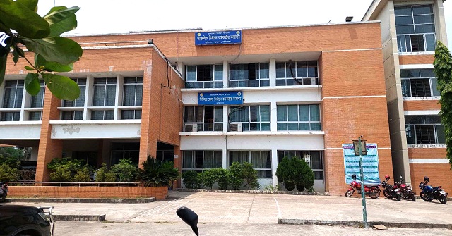 বরিশালে ৬ কাউন্সিলর প্রার্থীকে জরিমানা