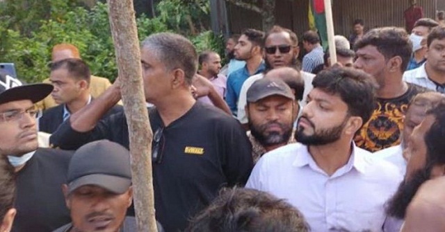 বিএনপি নেতা ইশরাকের গাড়িবহরে হামলা