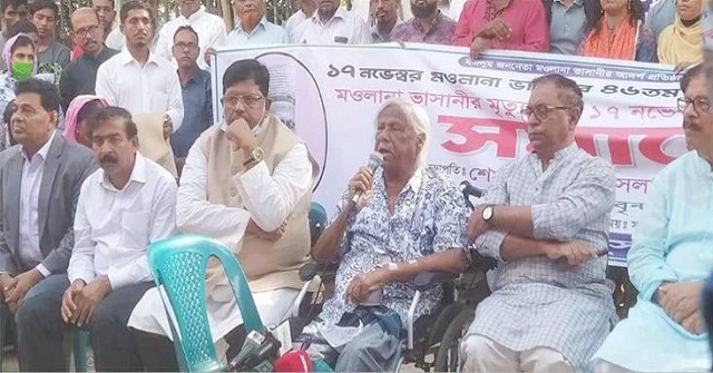 ঝালকাঠিতে কবি জীবনানন্দ দাশ সড়ক ভেঙে নদীতে বিলীন