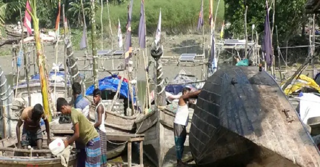 নিষেধাজ্ঞা শেষে নদীতে নামতে প্রস্তুত ভোলার ৩ লাখ জেলে