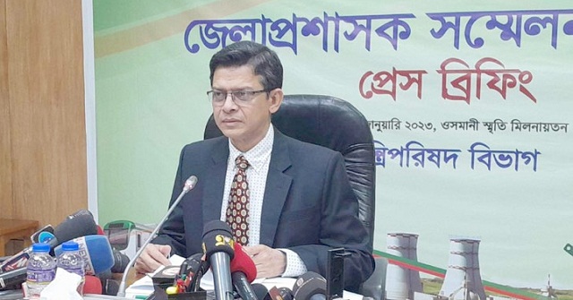 বরিশালে কুকুরের আক্রমণের শিকার শিশুসহ ১৩ জন