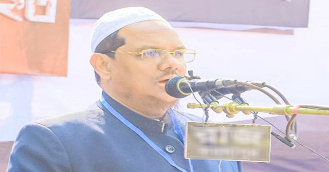 পাঠ্যবইয়ে পদ্মা সেতু-মেট্রোরেল-টানেলের ছবি দেওয়া উচিত ছিল : চরমোনাই পীর