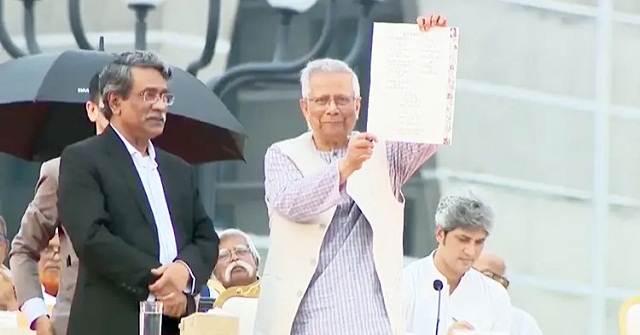 জুলাই সনদে স্বাক্ষর করলেন প্রধান উপদেষ্টা ও রাজনীতিবিদরা