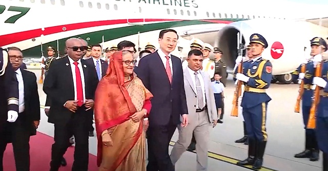 সফর সংক্ষিপ্ত করে ফিরছেন প্রধানমন্ত্রী