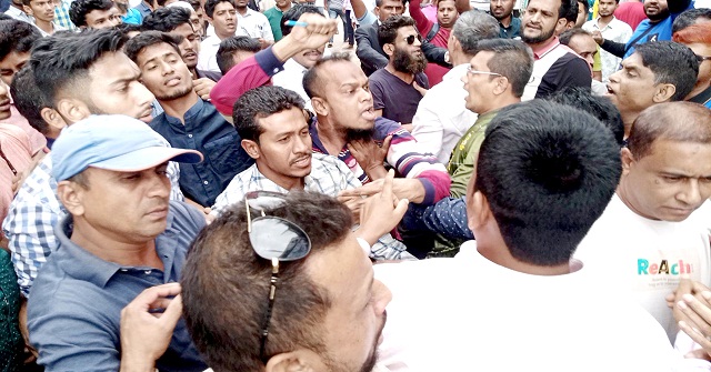 বরিশালে শ্লোগান নিয়ে বিএনপির কর্মী সভায় হামলা