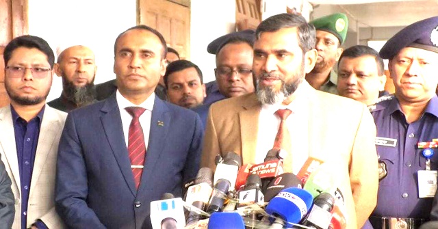 গণভোটে হ্যাঁ বা না ভোটে অবস্থান নিতে পারবেন না সরকারি কর্মকর্তা-কর্মচারীরা