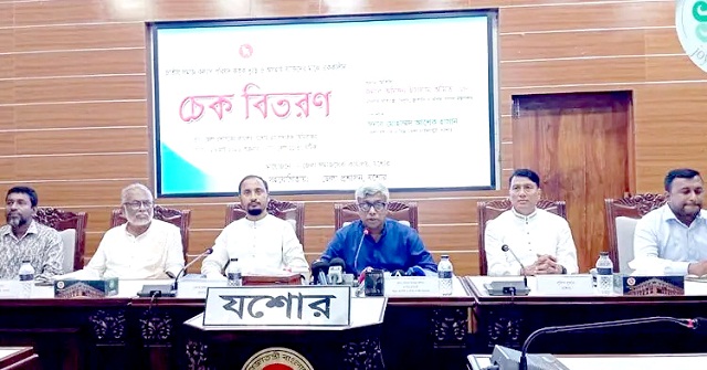 জ্বালানি তেলে প্রতিদিন ১৬৭ কোটি টাকা ভর্তুকি দিচ্ছে সরকার