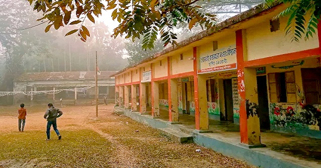 চরমোনাই রাজারচর বিদ্যালয় ভোট কেন্দ্র পরিবর্তনের দাবি