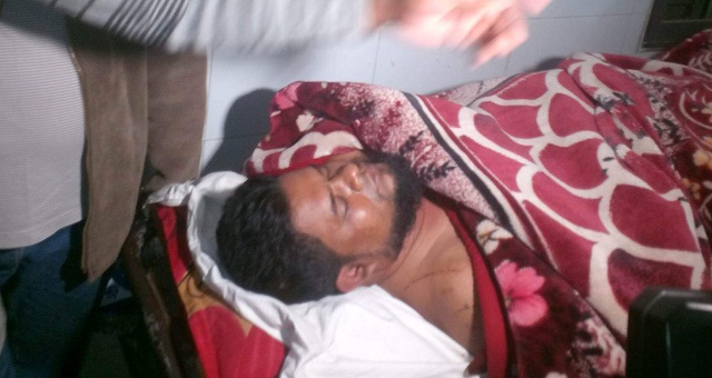 বাবুগঞ্জে স্ত্রীকে কুপিয়ে হত্যা, স্বামী হাত-পা বাধা অবস্থায় উদ্ধার
