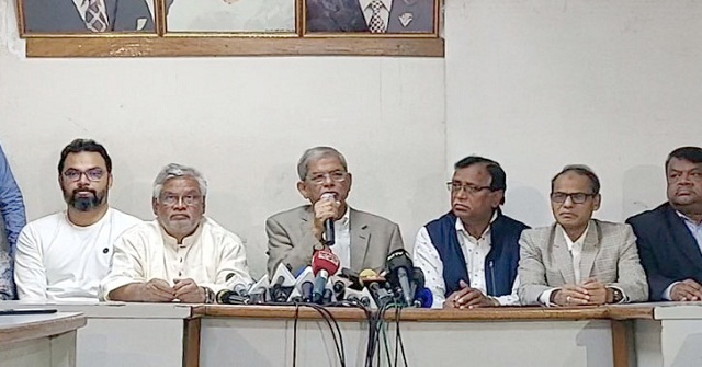 করোনার লাশ দাফন করতে করতে ক্লান্ত তারা