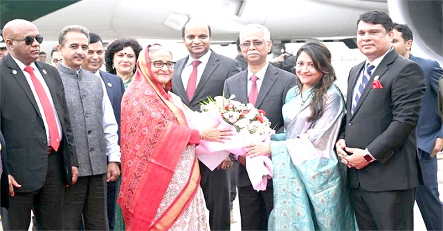 তালেবানের পতাকা নামানো নিয়ে সংঘর্ষ, গুলিতে নিহত ২